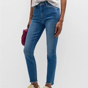Mother StunnerAnkle Fray Jean